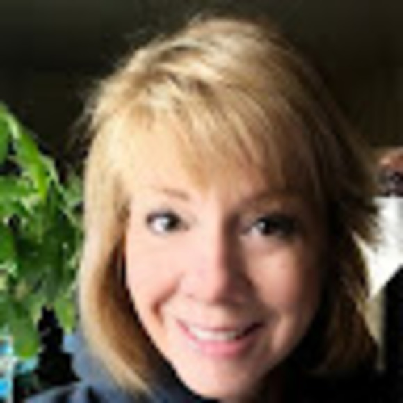 Meet your Posher, Lisa - Picture 1 of 1